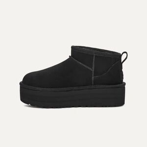 UGG Classic Ultra Mini Platform- Size 7